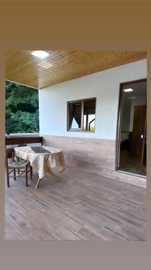 Popas Momaia Hotel Curtea De Arges Exterior photo